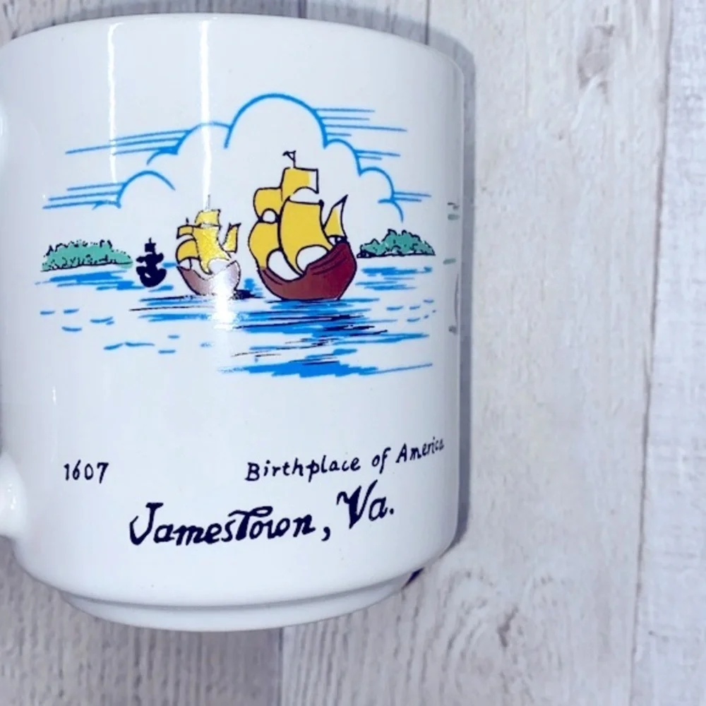 Governors Palace Williamsburg Virginia vintage coffee mug